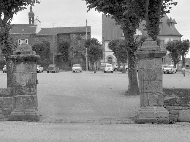 Place du champ de Bataille, François agorn, 1964 (inventaire du patrimoine)